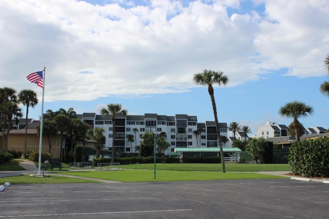 Ocean Village Fort Pierce Exterior photo